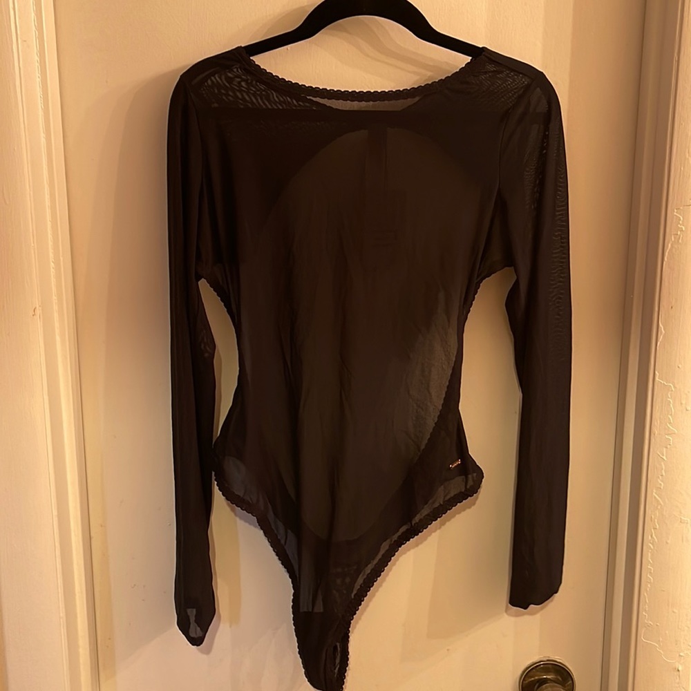 ❗️SOLD❗️Savage X Fenty Long Sleeve Thong Bodysuit with Open Back - NWT!